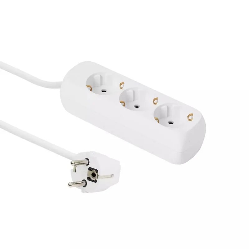 I lager Grenuttag jordat med 3 uttag och 1.8m kabel